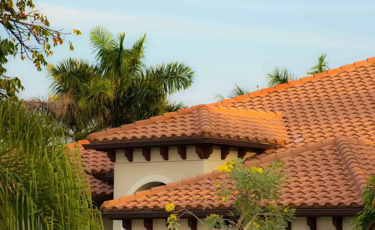 roof lifespan Florida